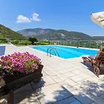 Magnolia-luxury With Stunning Sea View Epidaurus