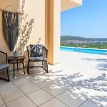 Magnolia-luxury With Stunning Sea View