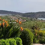 Magnolia-luxury With Stunning Sea View וילה *